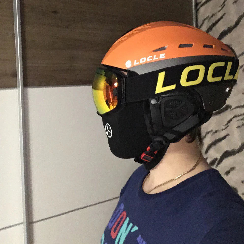 Professional Skiing Helmet