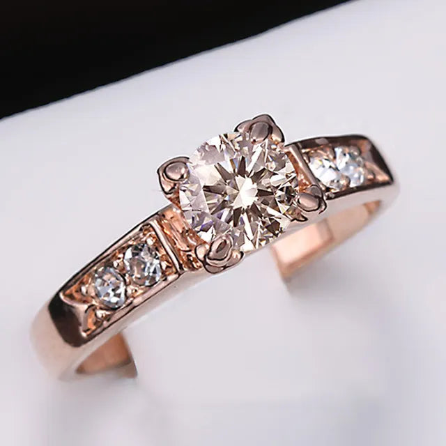 Wedding Ring For Women Classical 6mm Prong Setting Cubic Zirconia